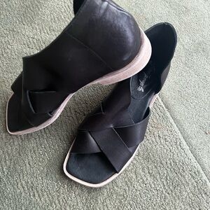 Black Cross-Strap Sandals with Velcro Closure